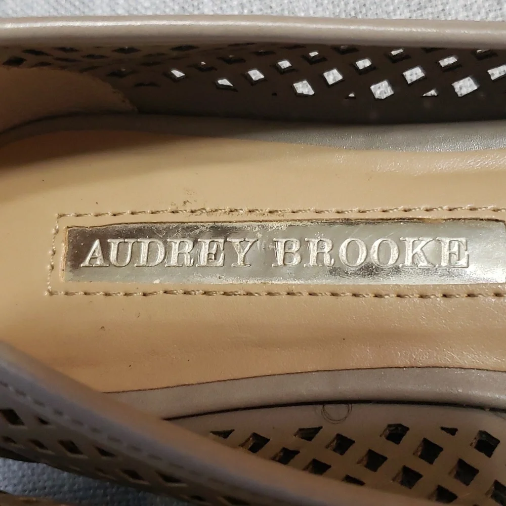 AUDREY Brooke Lilith Flat, Size 6M